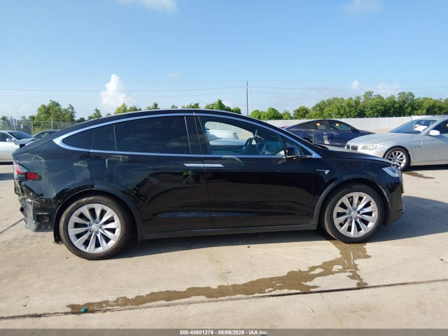 Tesla MODEL X 2017 5YJXCDE20HF066584 Image 12