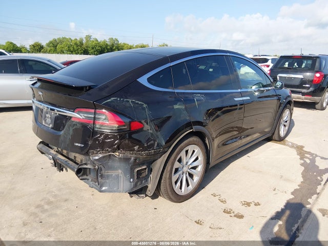 Tesla MODEL X 2017 5YJXCDE20HF066584 Image 4