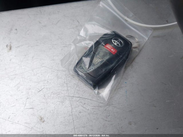 7MUCAABG9NV032000 Toyota Corolla Cross Le