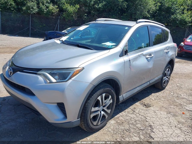 Toyota RAV4 LE 2016 2T3BFREV3GW417988 Image 2