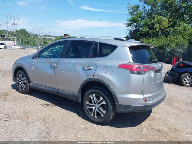 Toyota RAV4 LE 2016 2T3BFREV3GW417988 Image 3