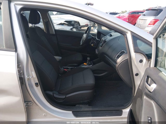 Продаж на аукціоні авто 2017 Kia Forte Lx, vin: 3KPFK4A74HE160120, номер лоту: 45801294