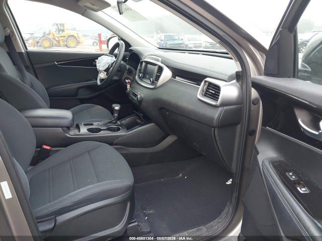 45801304 :رقم المزاد ، 5XYPG4A56KG487021 vin ، 2019 Kia Sorento 3.3l Lx مزاد بيع