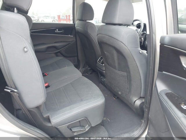 45801304 :رقم المزاد ، 5XYPG4A56KG487021 vin ، 2019 Kia Sorento 3.3l Lx مزاد بيع