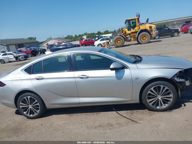 45801307 :رقم المزاد ، W04GP6SX4J1077919 vin ، 2018 Buick Regal Sportback Essence مزاد بيع