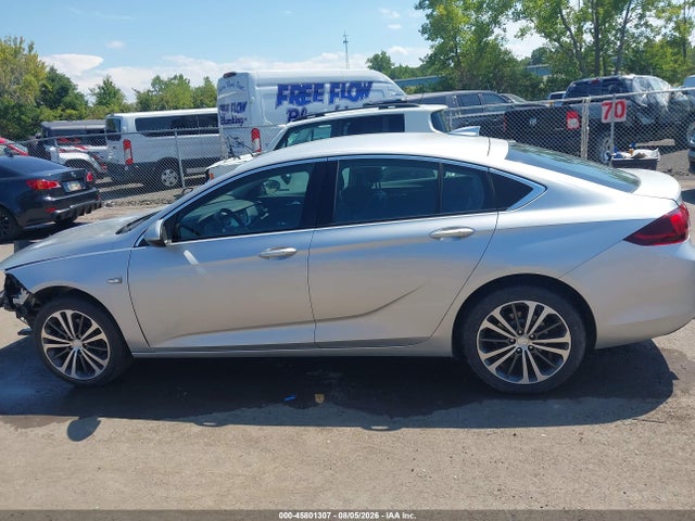 45801307 :رقم المزاد ، W04GP6SX4J1077919 vin ، 2018 Buick Regal Sportback Essence مزاد بيع