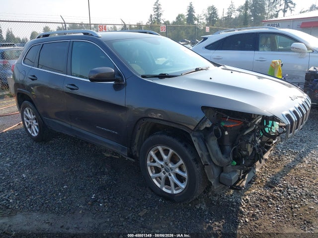 45801349 :رقم المزاد ، 1C4PJMCS3HW538670 vin ، 2017 Jeep Cherokee Latitude مزاد بيع
