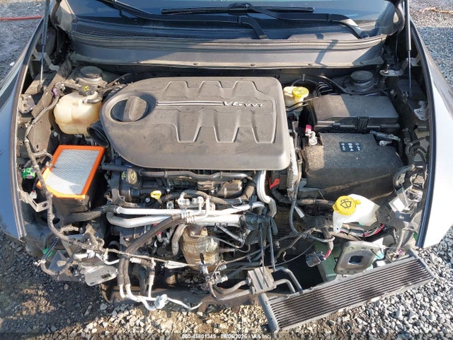 45801349 :رقم المزاد ، 1C4PJMCS3HW538670 vin ، 2017 Jeep Cherokee Latitude مزاد بيع