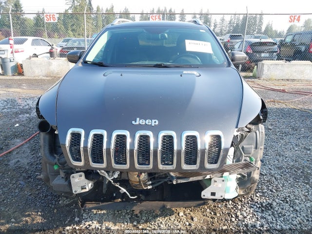 45801349 :رقم المزاد ، 1C4PJMCS3HW538670 vin ، 2017 Jeep Cherokee Latitude مزاد بيع