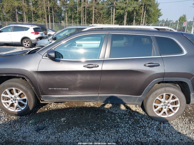 45801349 :رقم المزاد ، 1C4PJMCS3HW538670 vin ، 2017 Jeep Cherokee Latitude مزاد بيع