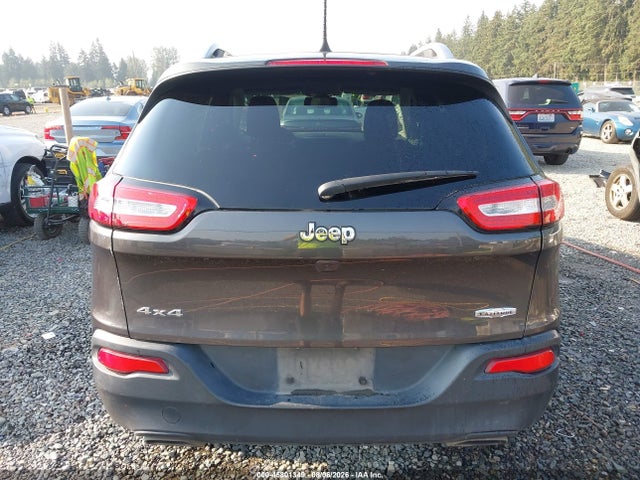 45801349 :رقم المزاد ، 1C4PJMCS3HW538670 vin ، 2017 Jeep Cherokee Latitude مزاد بيع