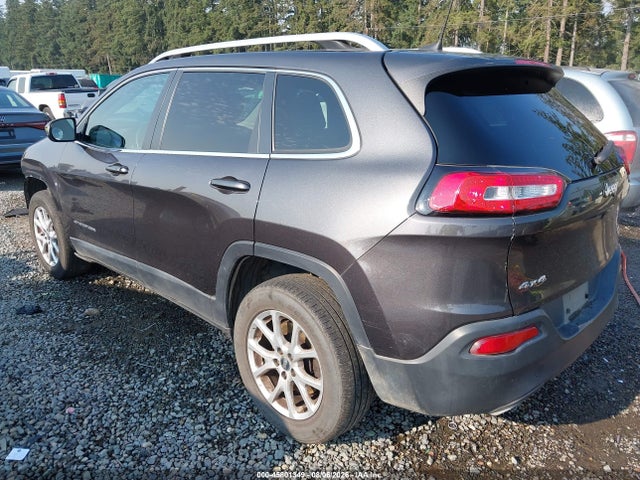45801349 :رقم المزاد ، 1C4PJMCS3HW538670 vin ، 2017 Jeep Cherokee Latitude مزاد بيع