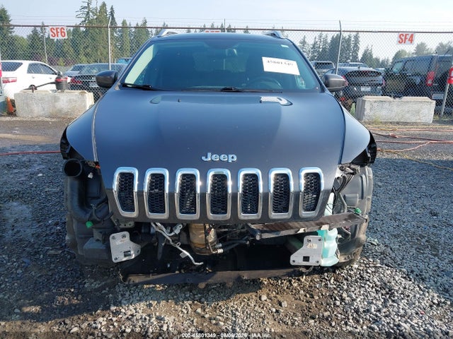 45801349 :رقم المزاد ، 1C4PJMCS3HW538670 vin ، 2017 Jeep Cherokee Latitude مزاد بيع