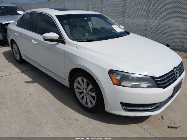 2013 Volkswagen Passat 2.5l Sel მანქანა იყიდება აუქციონზე, vin: 1VWCH7A36DC103626, აუქციონის ნომერი: 45801398