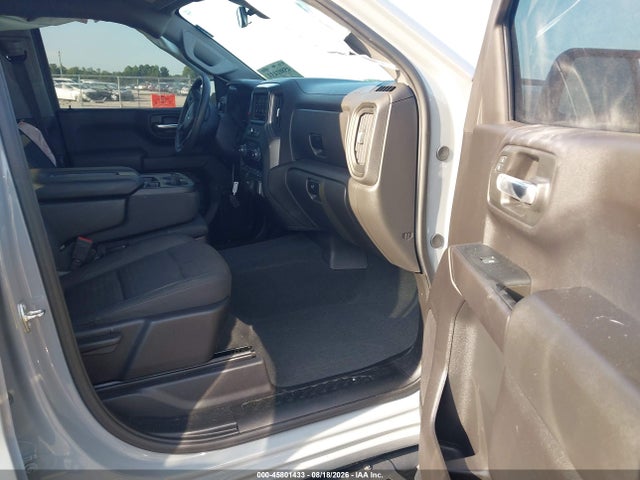 Продажа на аукционе авто 2024 Chevrolet Silverado 1500 4wd  Short Bed Custom Trail Boss, vin: 3GCUDCED0RG320074, номер лота: 45801433