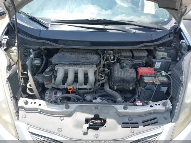 45801446 :رقم المزاد ، JHMGE8H30DC058464 vin ، 2013 Honda Fit مزاد بيع