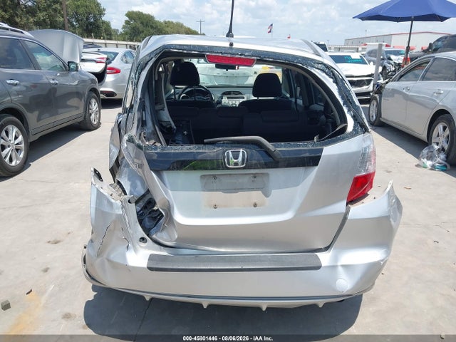 45801446 :رقم المزاد ، JHMGE8H30DC058464 vin ، 2013 Honda Fit مزاد بيع
