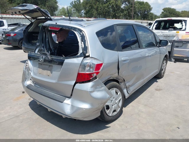 45801446 :رقم المزاد ، JHMGE8H30DC058464 vin ، 2013 Honda Fit مزاد بيع