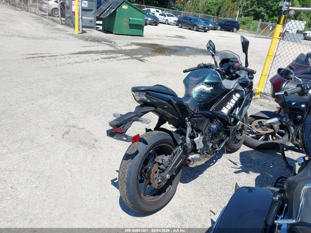 45801461 :رقم المزاد ، ML5EXEP19SDAG0165 vin ، 2025 Kawasaki Ex650 P مزاد بيع