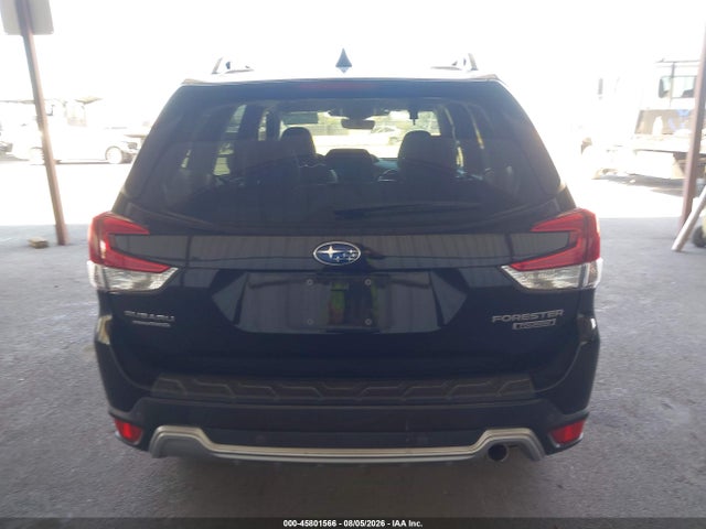 Subaru Forester Touring 2022 JF2SKARC0NH507545 Image 17