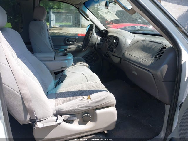 2003 Ford F-150 Xl/xlt მანქანა იყიდება აუქციონზე, vin: 1FTRX17283NA91588, აუქციონის ნომერი: 45801671
