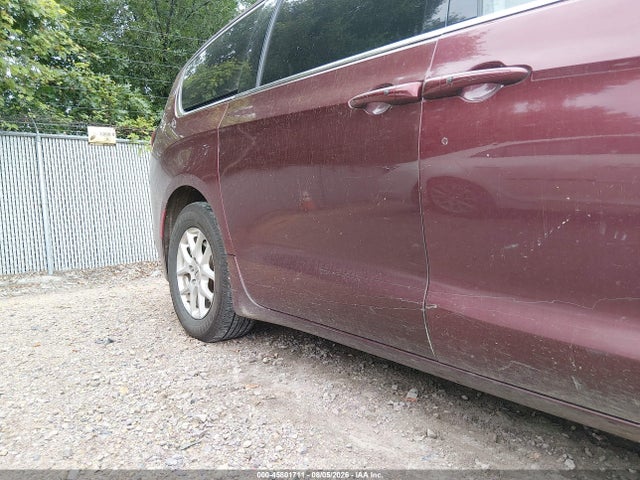 2021 Chrysler Voyager Lxi მანქანა იყიდება აუქციონზე, vin: 2C4RC1DG4MR504638, აუქციონის ნომერი: 45801711