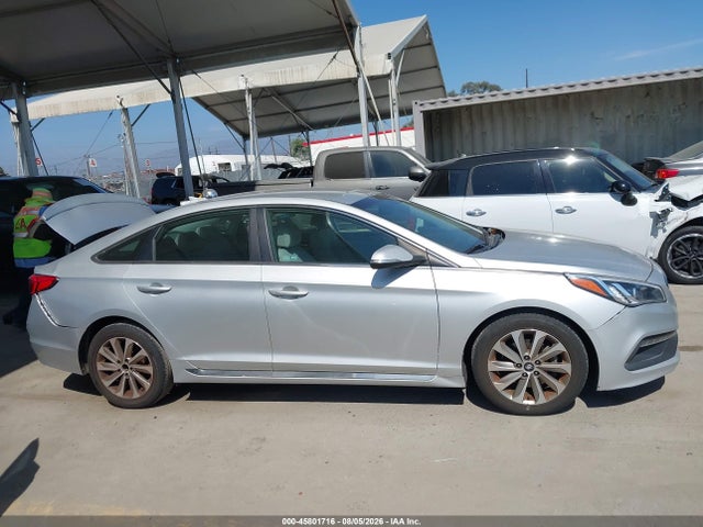 Hyundai Sonata Sport 2016 5NPE34AF8GH330120 Image 13