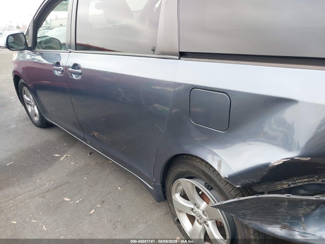 Toyota Sienna Le 8 Passenger 2015 5TDKK3DC0FS610513 Image 14