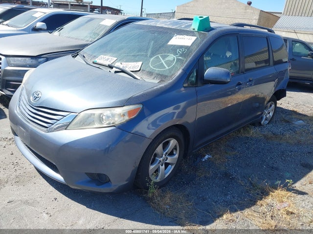 Toyota Sienna Le 8 Passenger 2015 5TDKK3DC0FS610513 Image 2