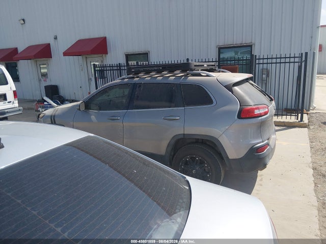 2016 Jeep Cherokee Latitude მანქანა იყიდება აუქციონზე, vin: 1C4PJLCB6GW177623, აუქციონის ნომერი: 45801859