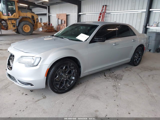 2C3CCARG4KH602509 Chrysler 300 Touring