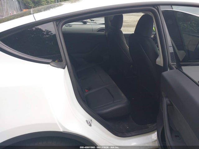 Tesla Model Y Rwd 2023 7SAYGDED2PF940316 Image 8