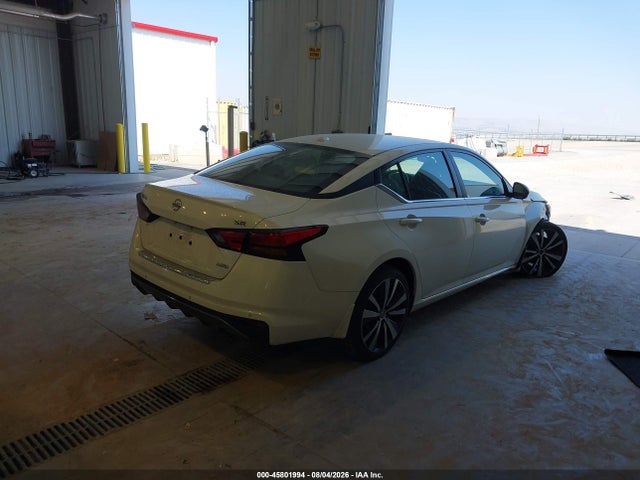 1N4BL4CW7NN304434 Nissan Altima Sr Intelligent Awd