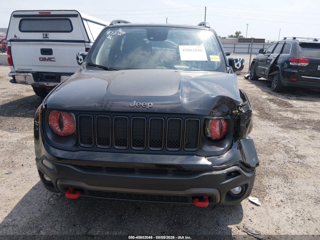 45802046 :رقم المزاد ، ZACNJDC18NPN70034 vin ، 2022 Jeep Renegade Trailhawk 4x4 مزاد بيع
