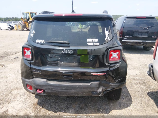45802046 :رقم المزاد ، ZACNJDC18NPN70034 vin ، 2022 Jeep Renegade Trailhawk 4x4 مزاد بيع