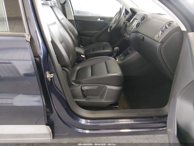 Продаж на аукціоні авто 2016 Volkswagen Tiguan S, vin: WVGAV7AX8GW588193, номер лоту: 45802058