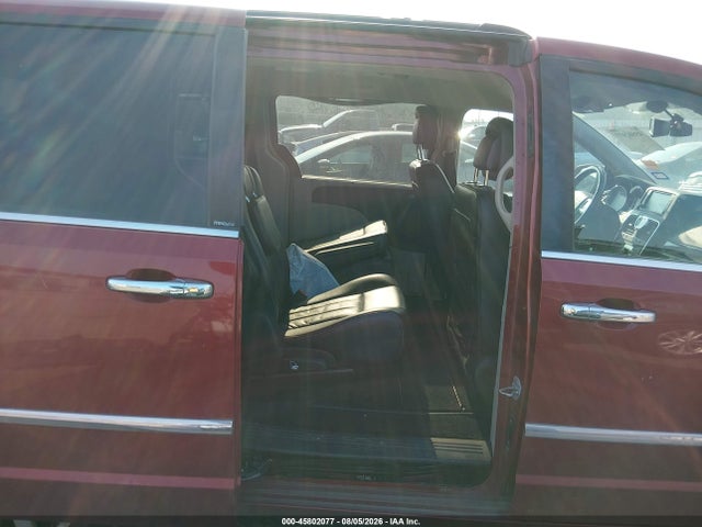 45802077 :رقم المزاد ، 2A4RR8DG3BR666128 vin ، 2011 Chrysler Town & Country Touring-l مزاد بيع