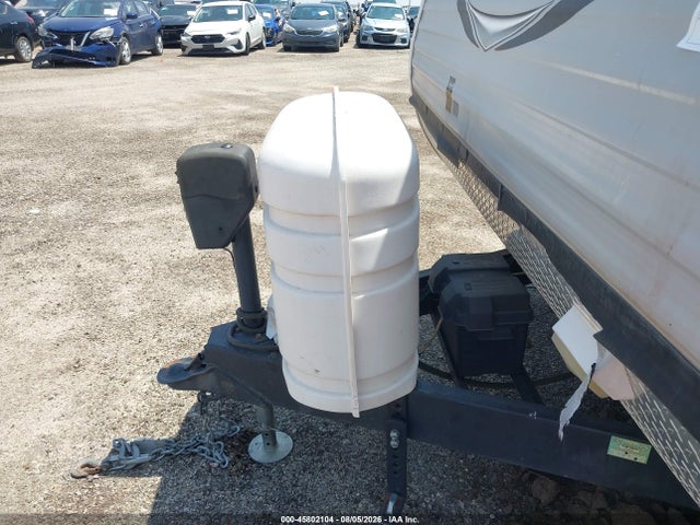 45802104 :رقم المزاد ، 1UJBJ0BR7F1TC0416 vin ، 2015 Jayco Other مزاد بيع