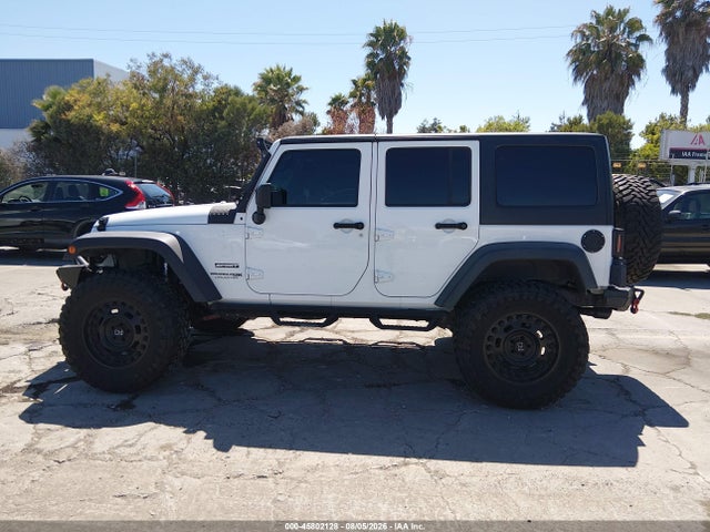 1C4BJWDG4JL831081 Jeep Wrangler Jk Unlimited Sport S 4x4