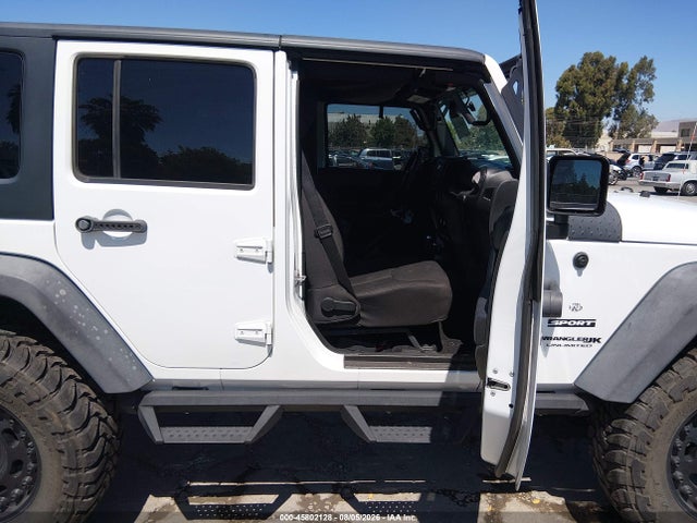 1C4BJWDG4JL831081 Jeep Wrangler Jk Unlimited Sport S 4x4