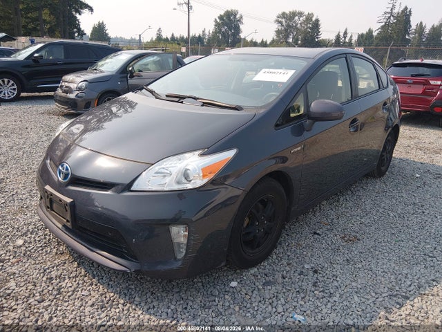 Toyota Prius Two 2015 JTDKN3DU1F0467722 Image 2