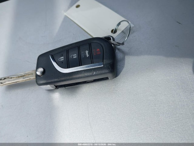 5YFB4MDE9PP011881 Toyota COROLLA LE