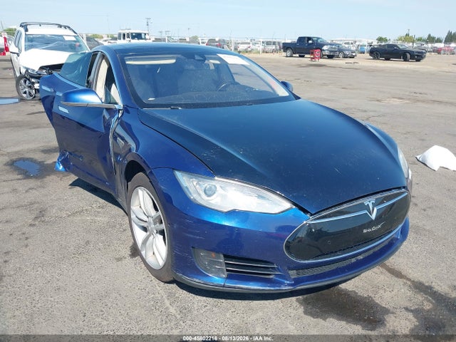 45802216 :رقم المزاد ، 5YJSA1H24FF095318 vin ، 2015 Tesla Model S 70d/85d/p85d مزاد بيع