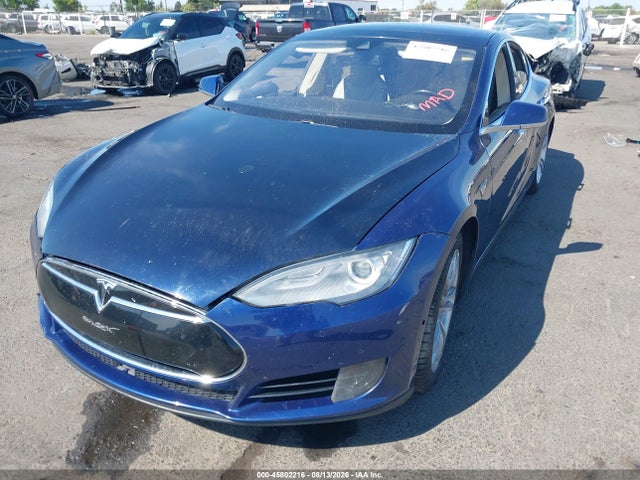 45802216 :رقم المزاد ، 5YJSA1H24FF095318 vin ، 2015 Tesla Model S 70d/85d/p85d مزاد بيع