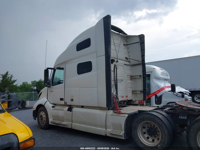 45802222 :رقم المزاد ، 4V4NC9EH2LN247225 vin ، 2020 Volvo Vnl مزاد بيع