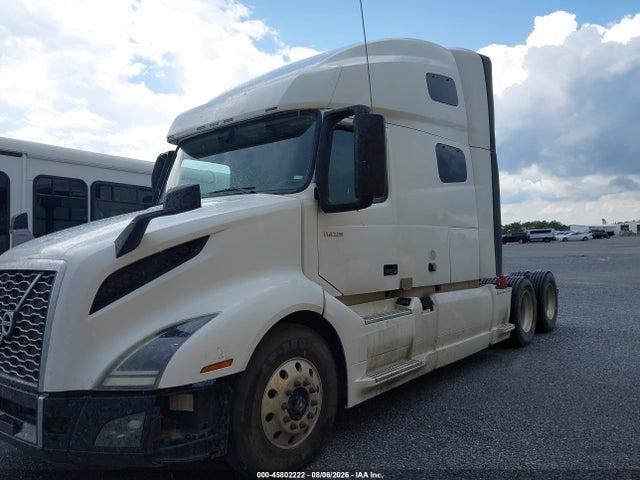 45802222 :رقم المزاد ، 4V4NC9EH2LN247225 vin ، 2020 Volvo Vnl مزاد بيع