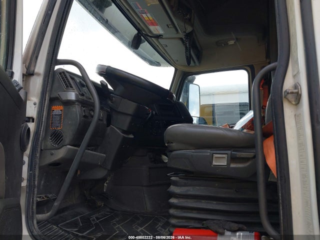45802222 :رقم المزاد ، 4V4NC9EH2LN247225 vin ، 2020 Volvo Vnl مزاد بيع