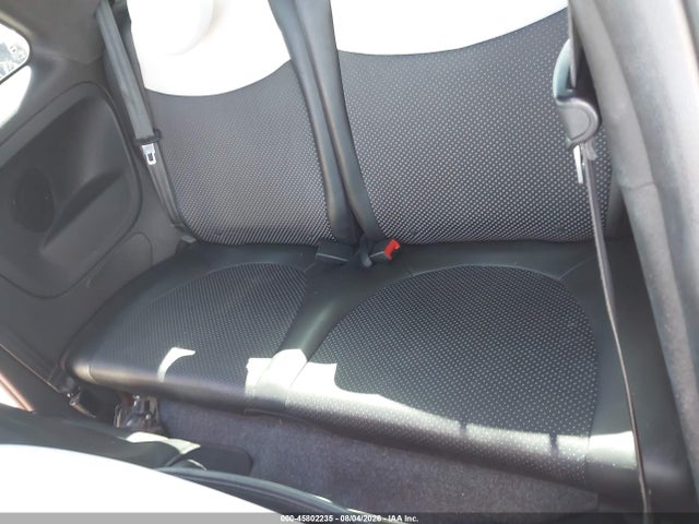 Fiat 500E BATTERY ELECTRIC 2018 3C3CFFGE0JT377551 Image 8