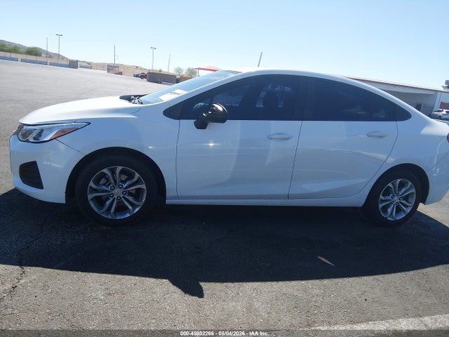 Продаж на аукціоні авто 2019 Chevrolet Cruze Ls, vin: 1G1BC5SM7K7152714, номер лоту: 45802266