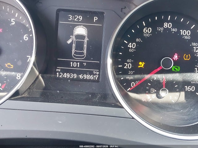 3VWDB7AJXJM263071 Volkswagen Jetta 1.4t Se/1.4t Wolfsburg Edition
